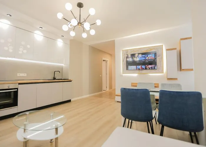 Miku Apartment-brand New At Wilson Square Appartement Tirana