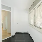 Miku Apartment-brand New At Wilson Square