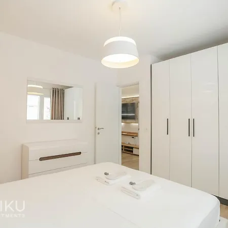 Miku Apartment-brand New At Wilson Square Tirana