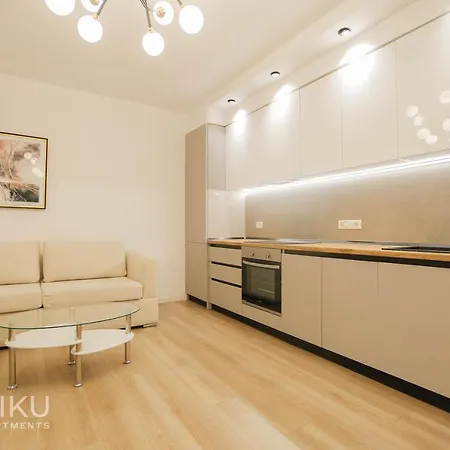 Miku Apartment-brand New At Wilson Square Appartement Tirana