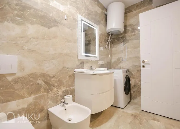 Miku Apartment-brand New At Wilson Square アパート ティラナ